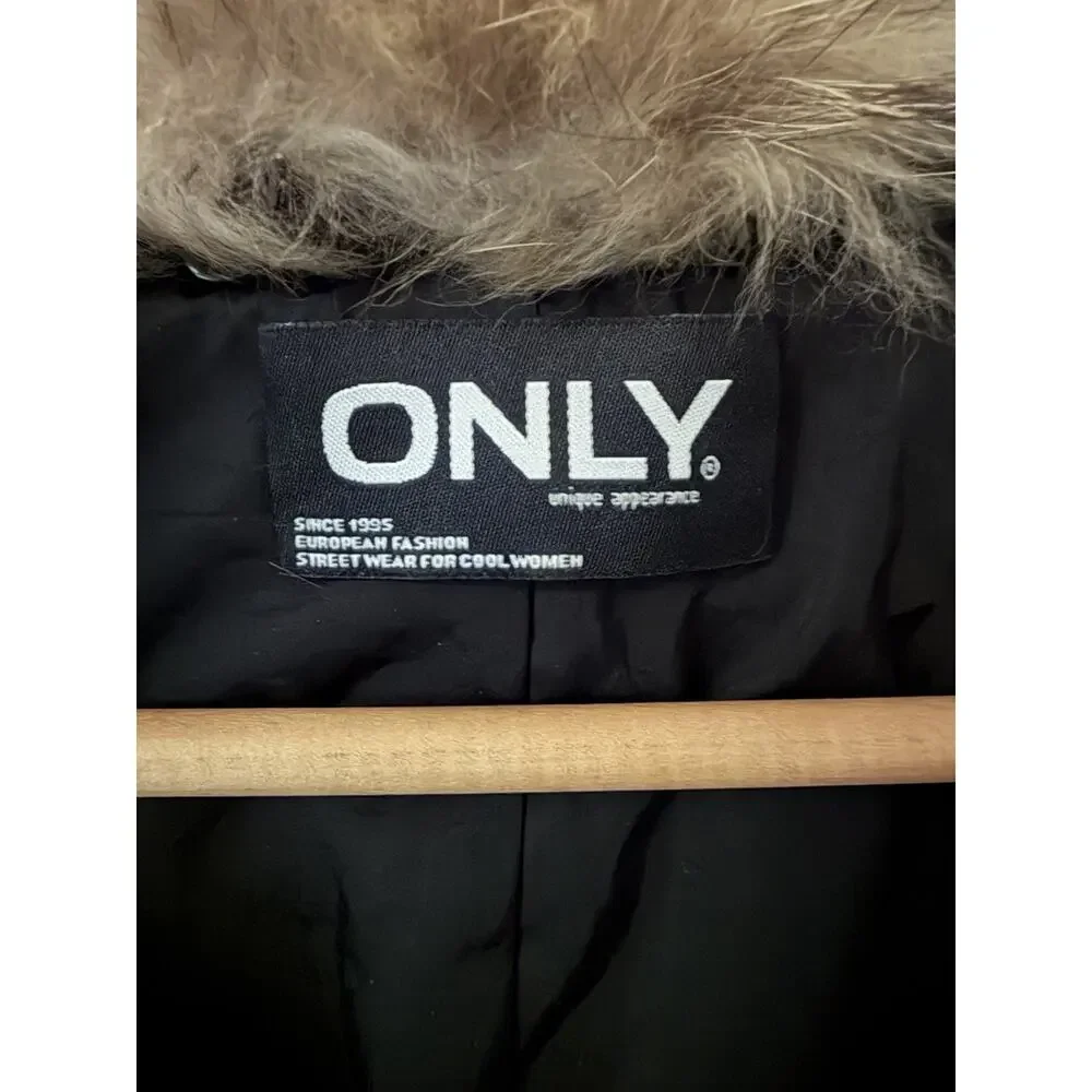 Women's Only Unique Appearance Black‎ Leather Vest Fox Removable Collar Sz XS